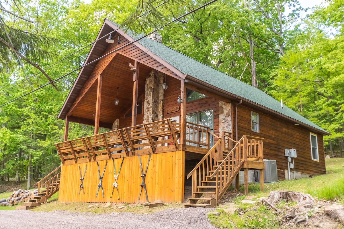 Fawn View Cabin | Centrally Located, 5 mi to Wisp