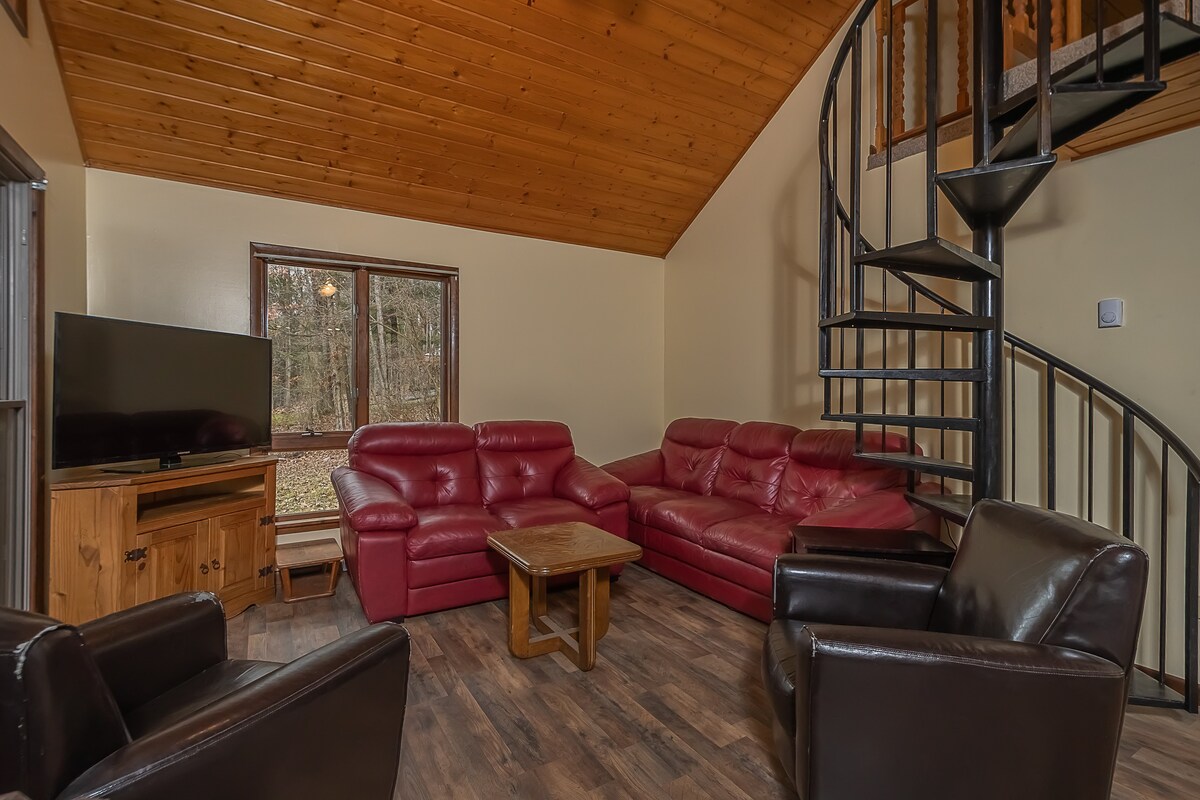 Fawn View Cabin | Centrally Located, 5 mi to Wisp