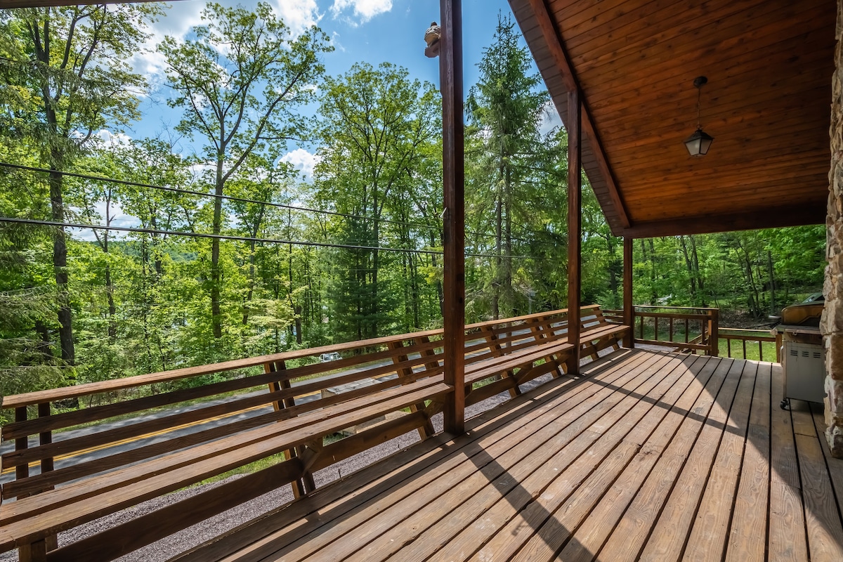 Fawn View Cabin | Centrally Located, 5 mi to Wisp