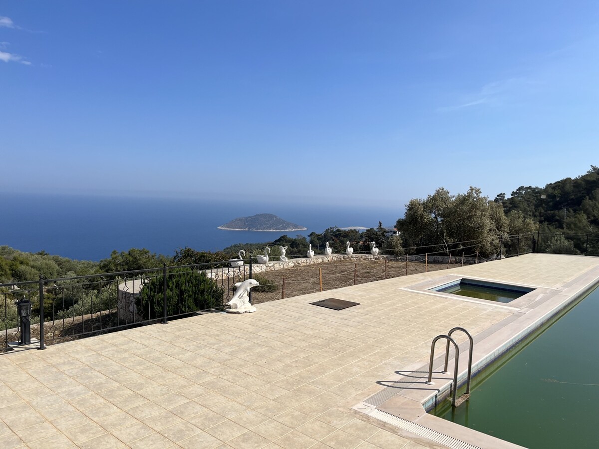 Sea View Private House w Shared Pool in Kalkan