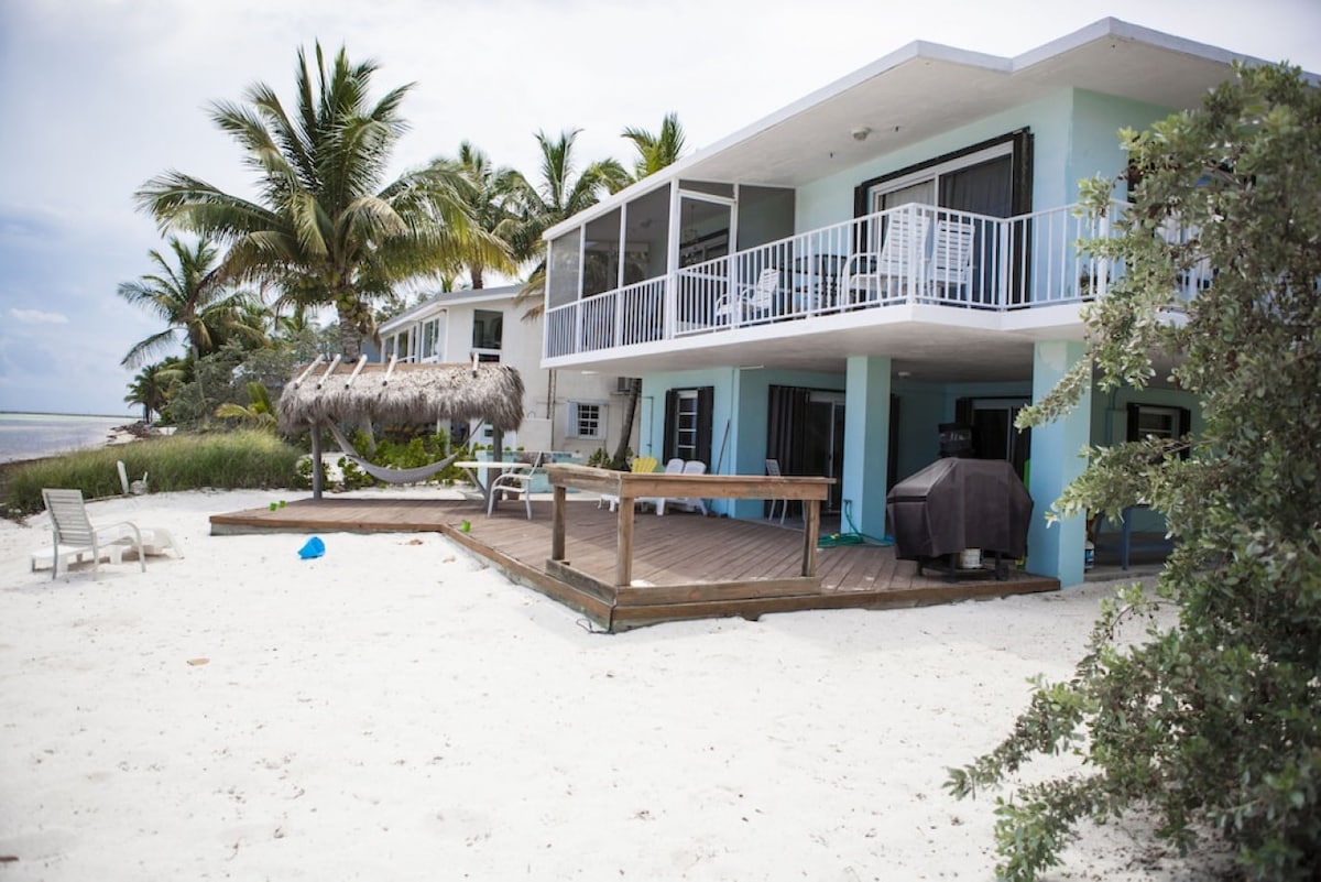 Islamorada Beach Home directly ON the beach