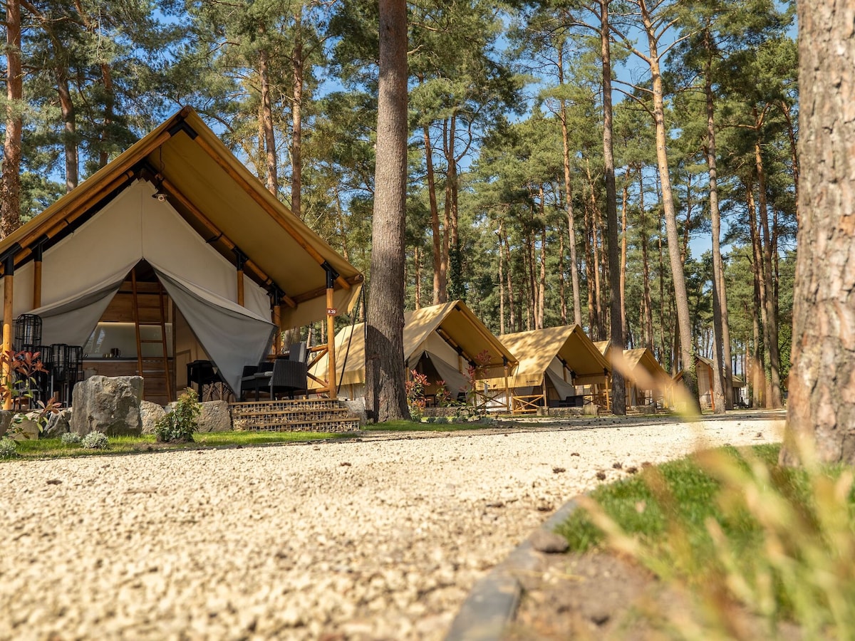 Tent lodge with bathroom, Maastricht at 16 km.