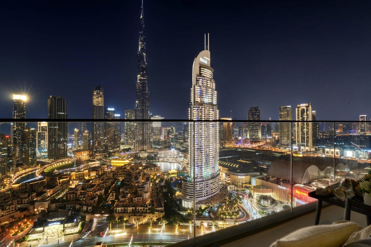 Exquisite 2BR w/ Full Burj Khalifa & Fountain View