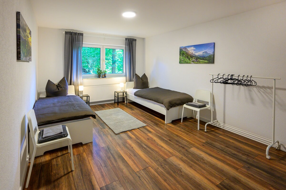 MR01 4 Zimmer Apartment mit Balkon in Marburg