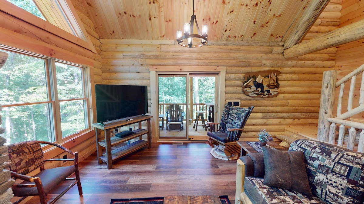 "Rustic Elegance" @ The Cabins at Rustic Ridge