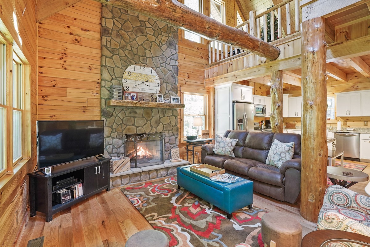 Hemlock Hollow - Luxury Cabin