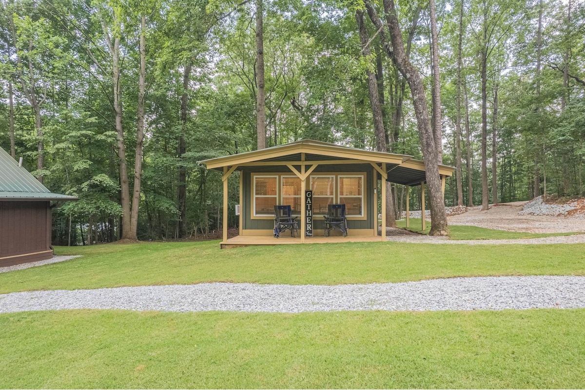 The Hideaway Cottage @ Hartwell