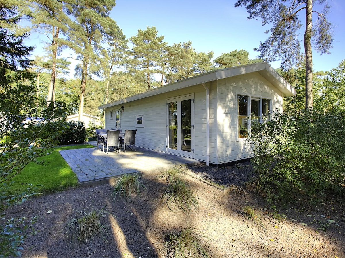 Chalet with a dishwasher on the Veluwe