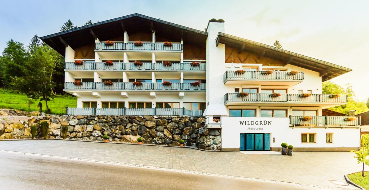 Sports Lodge 9 (Wildgrün)