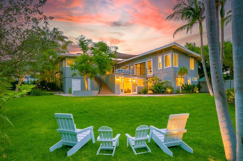 Luxurious Solana Beach Oasis: 5BR Family Retreat w