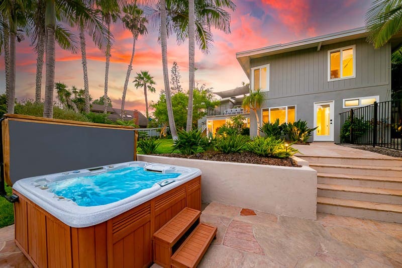 Luxurious Solana Beach Oasis: 5BR Family Retreat w