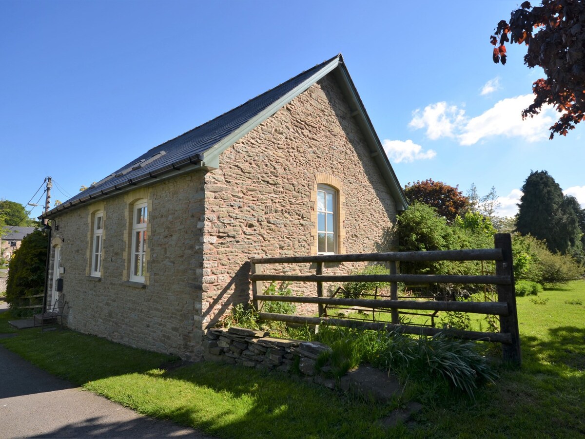 2 Bed in Hay-on-Wye  (74316)