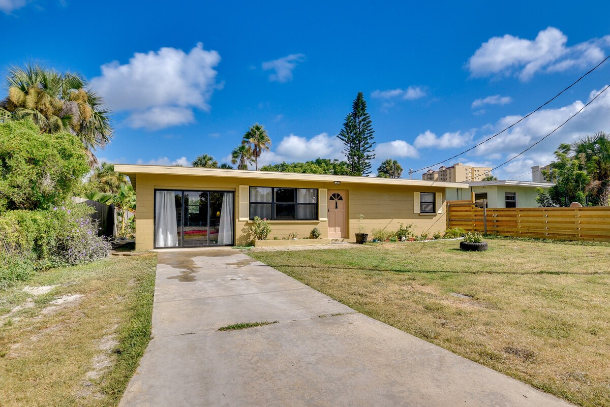 Pet-Friendly Daytona Beach Home with Pool!