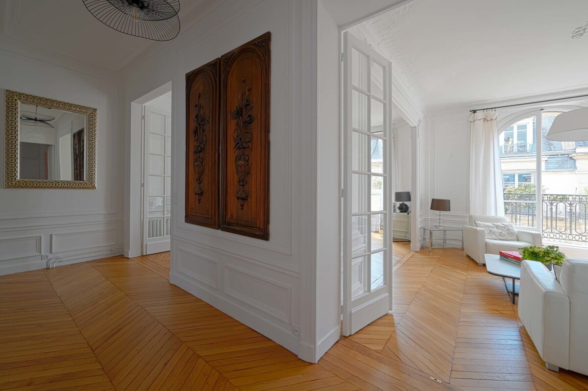 Luxury apartment  at  Auteuil