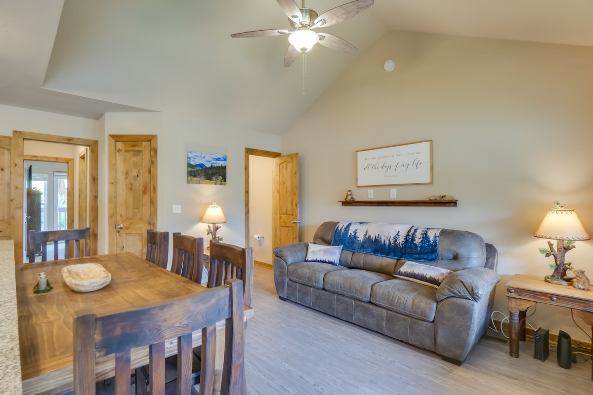 Crested Butte Getaway Near Skiing & Shopping!