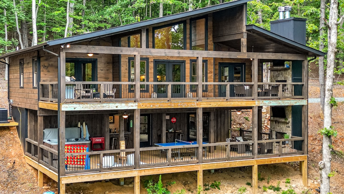 Starry Night Lodge | Morganton, GA