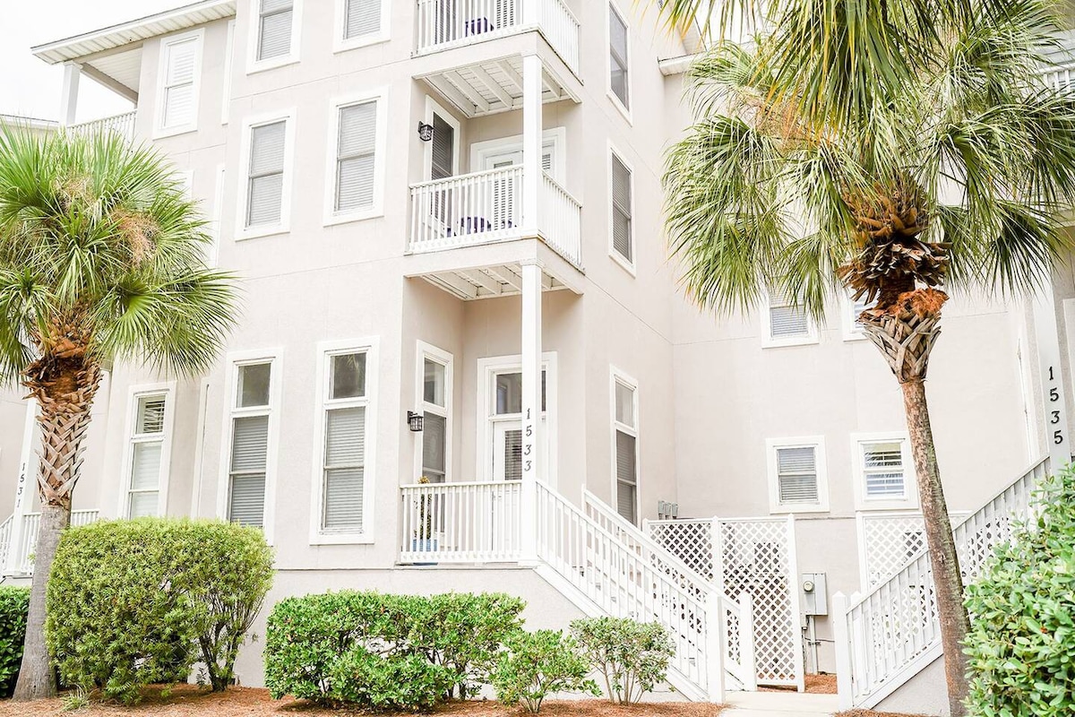 Condo Steps From Beach - Golf Cart available!