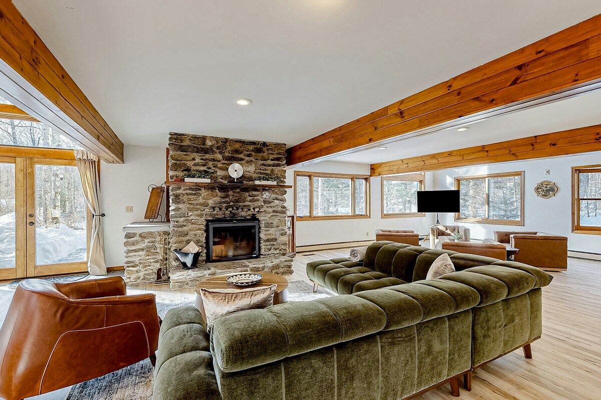 Secluded 4BR Mountainview | Sauna