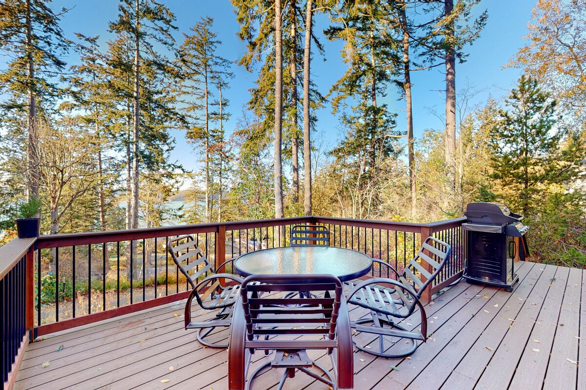 3BR Waterview Dog Friendly | WoodStove | Deck