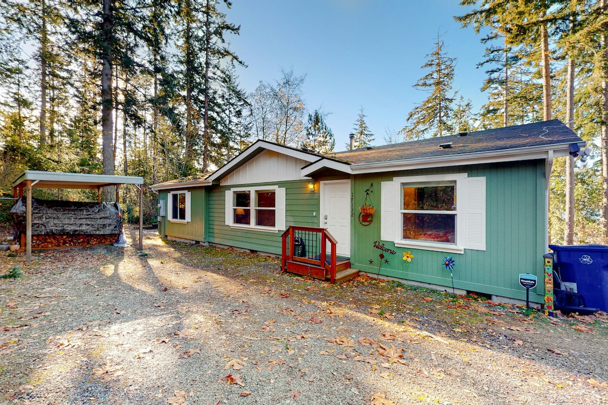 3BR Waterview Dog Friendly | WoodStove | Deck