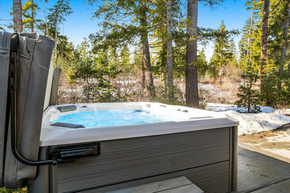 Enchanting 4BR Suncadia Resort | Hot Tub