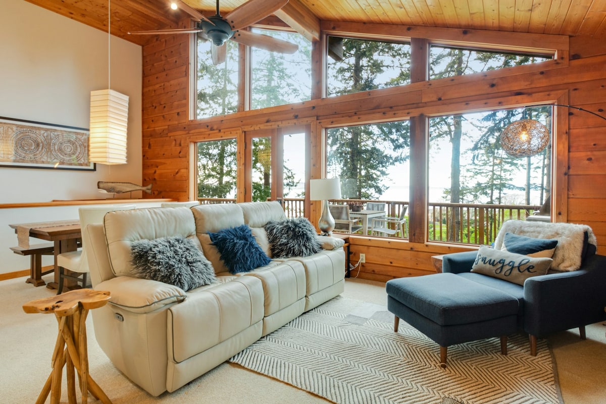 3BR Oceanview Whidbey Island | Hot Tub