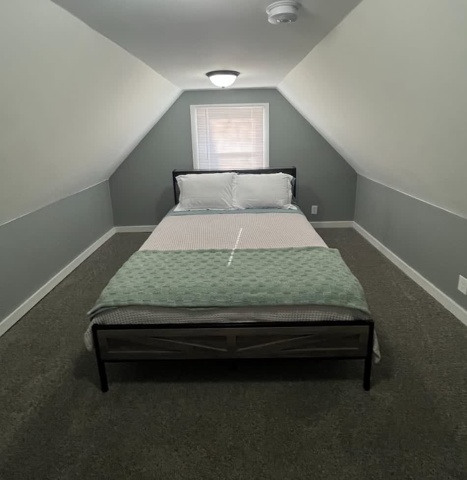 Newly Renovated Upstairs Apartment in Moline