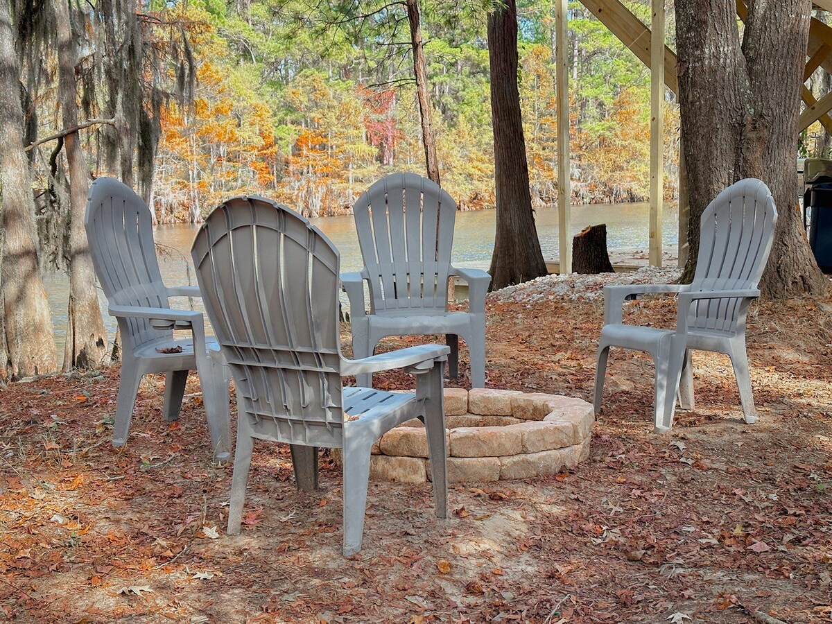 Escape to Serenity on Big Cypress River