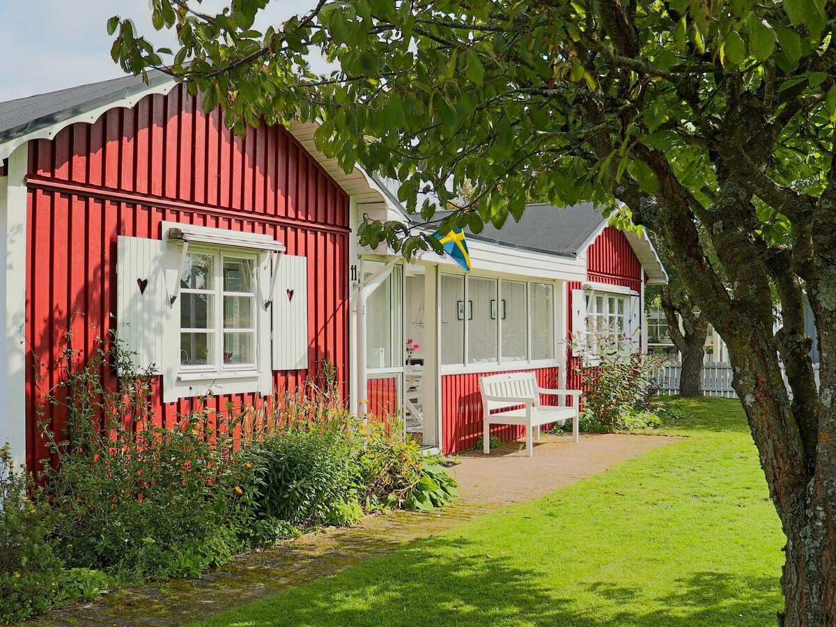 6 person holiday home in mellbystrand