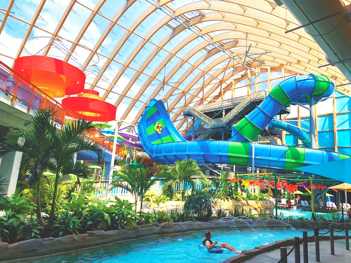 Year-round Waterpark! Pools & Playground Onsite!