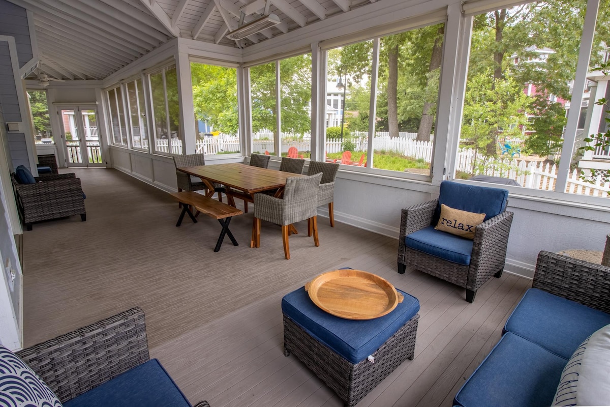 Wrap around porch in the heart of Beachwalk Resort
