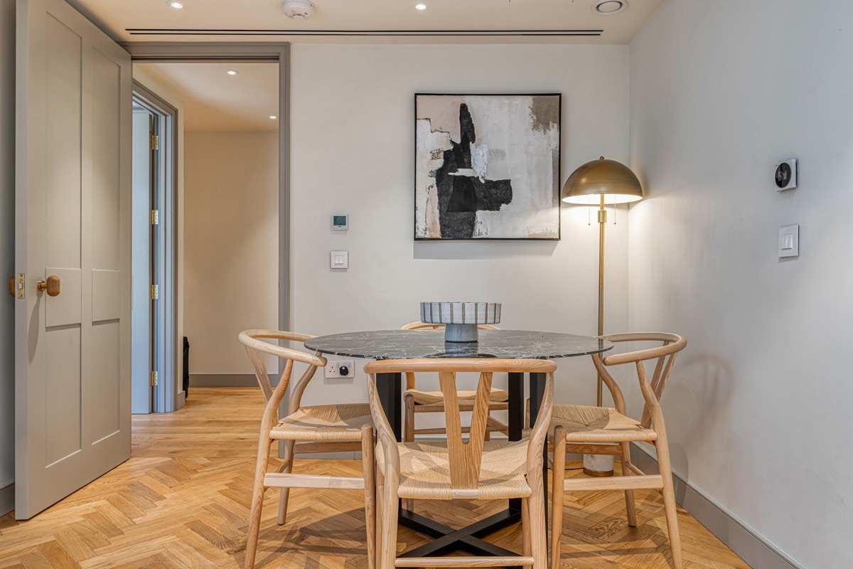 Cozy and modern apt near Westminster Abbey