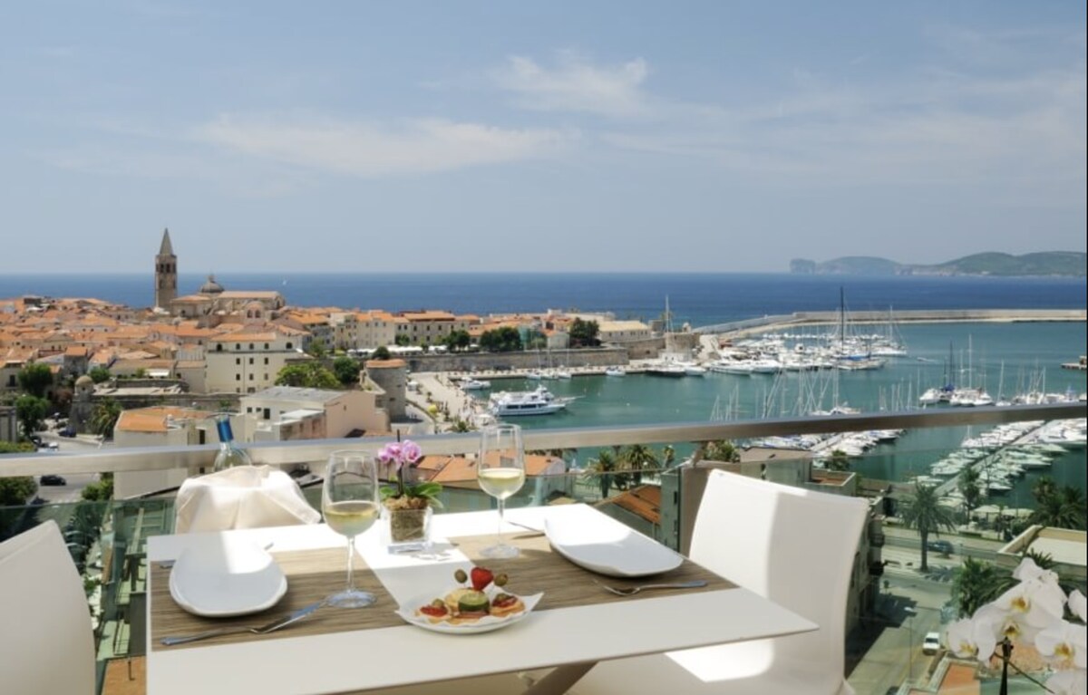 Alghero Apartment Nettuno with a view of the Cove
