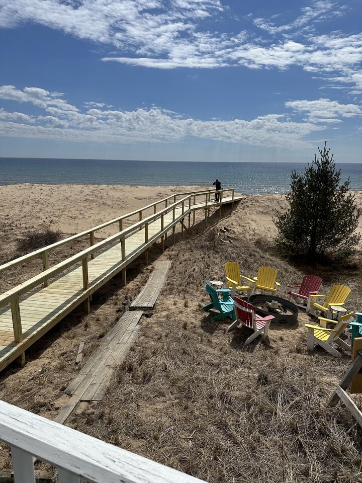 Sandbox on Michibay: Beachfront Lake Michigan!