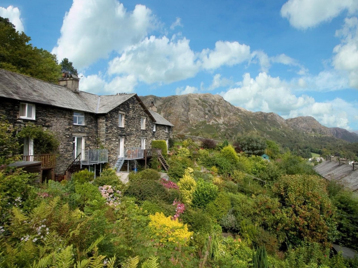 Sun Cottage with stunning lake views, Coniston