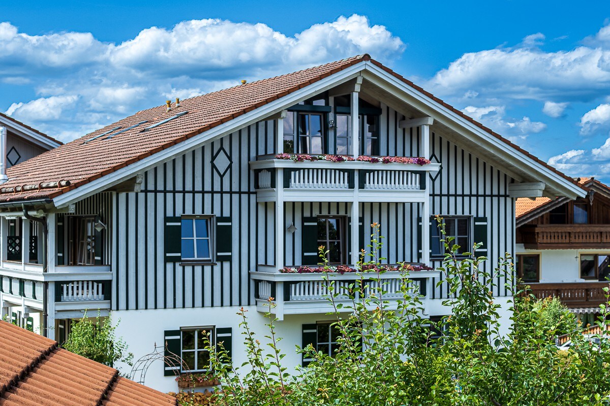 Ferienwohnung 75m² mit Balkon und Bergblick