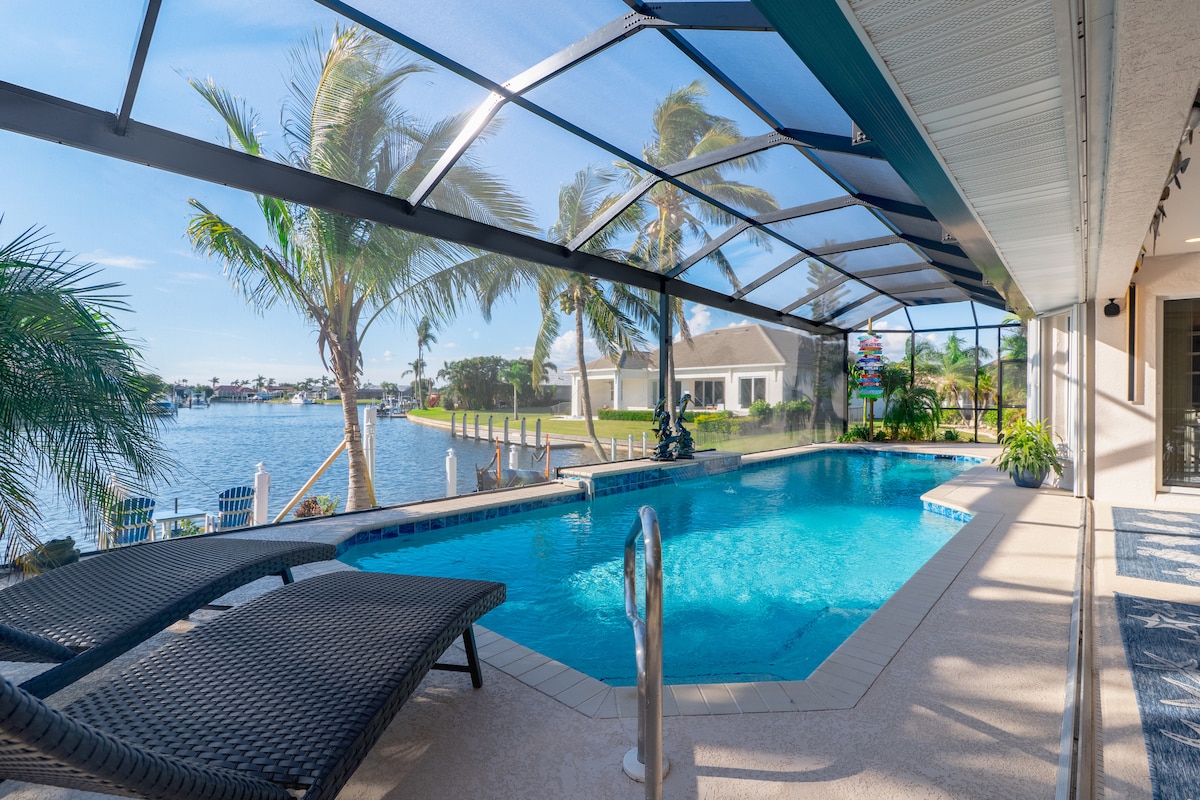 Luxury long waterview w/pool-kayaks-clubs-bikes!