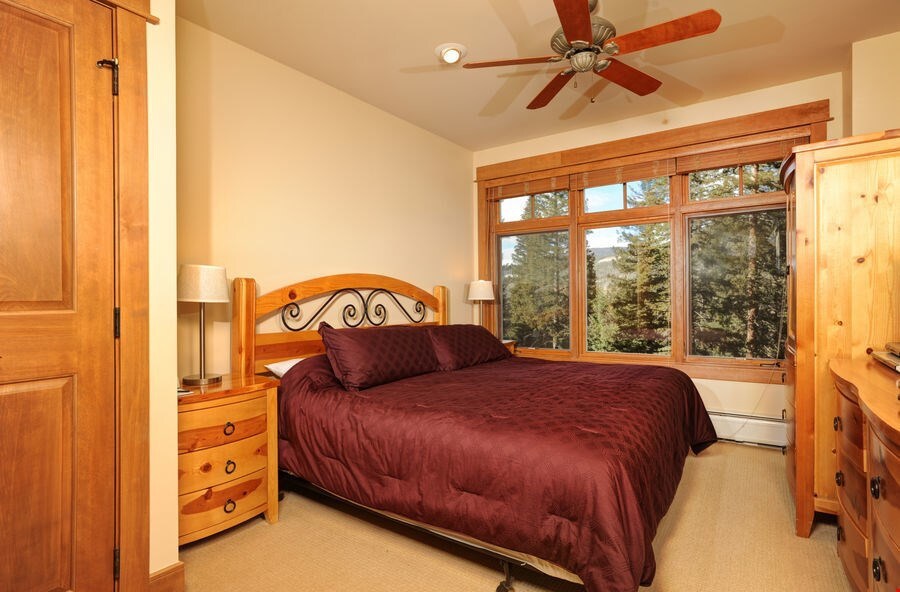 1 Bedroom + Murphy Condo at The Timbers, Keystone