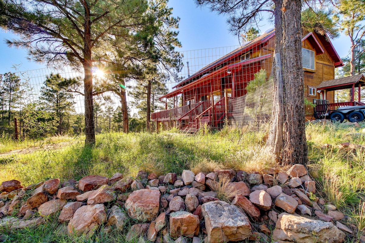 Dreamy Show Low Cabin w/ Deck on Over 2 Acres!
