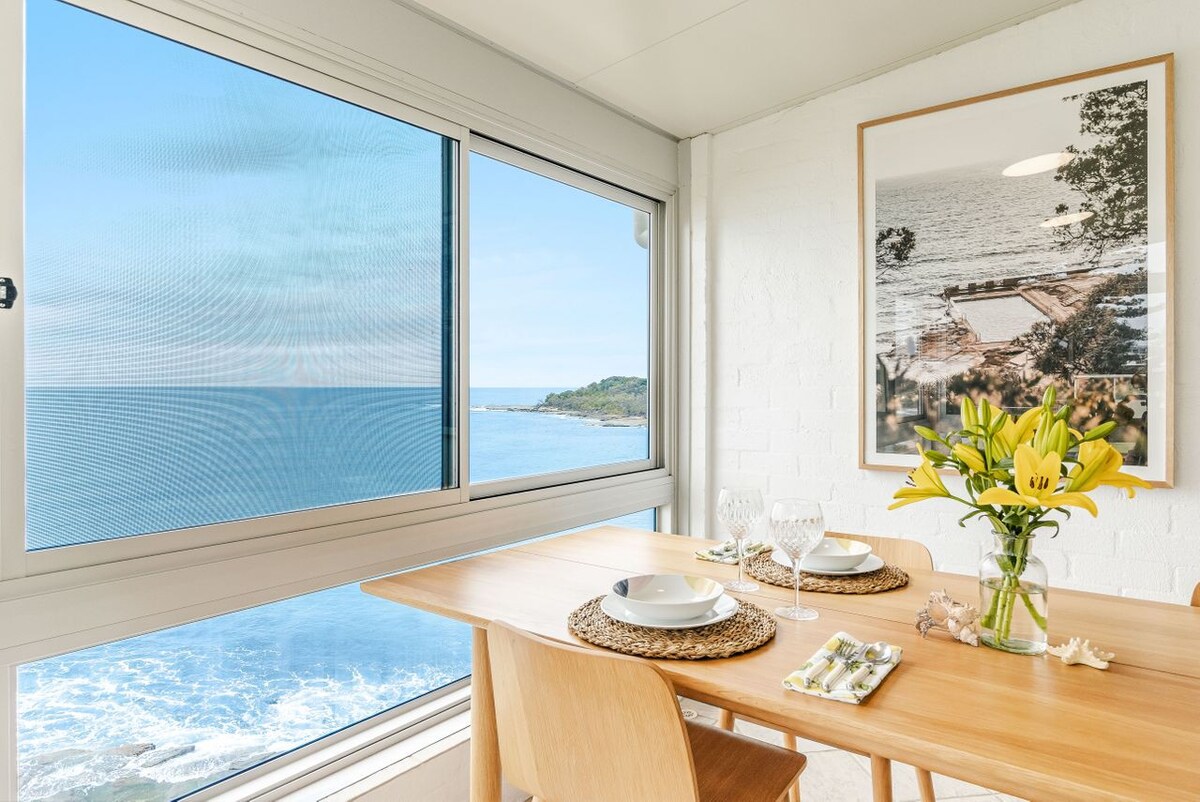 Suncrest 3 - Stunning Oceanfront Apartment
