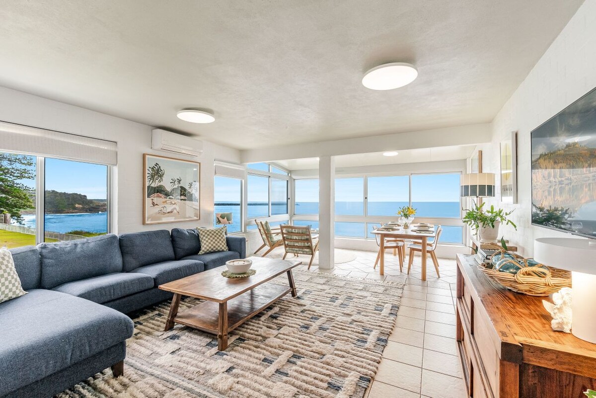 Suncrest 3 - Stunning Oceanfront Apartment