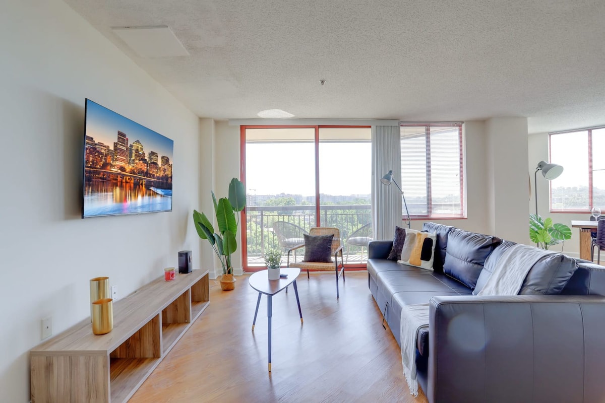 Gorgeous Apt with Rooftop City View @Pentagon City