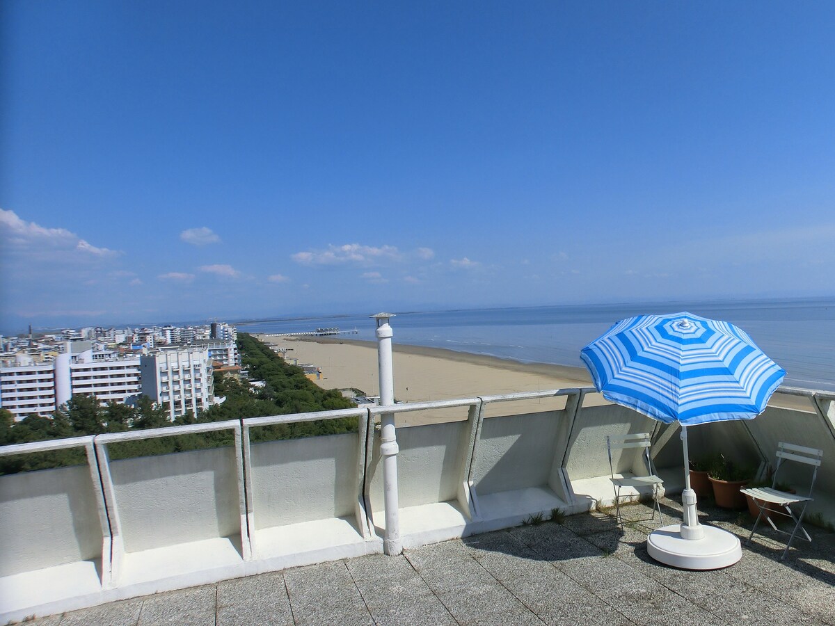 Prestigious Apartment Private Terrace with Panoram