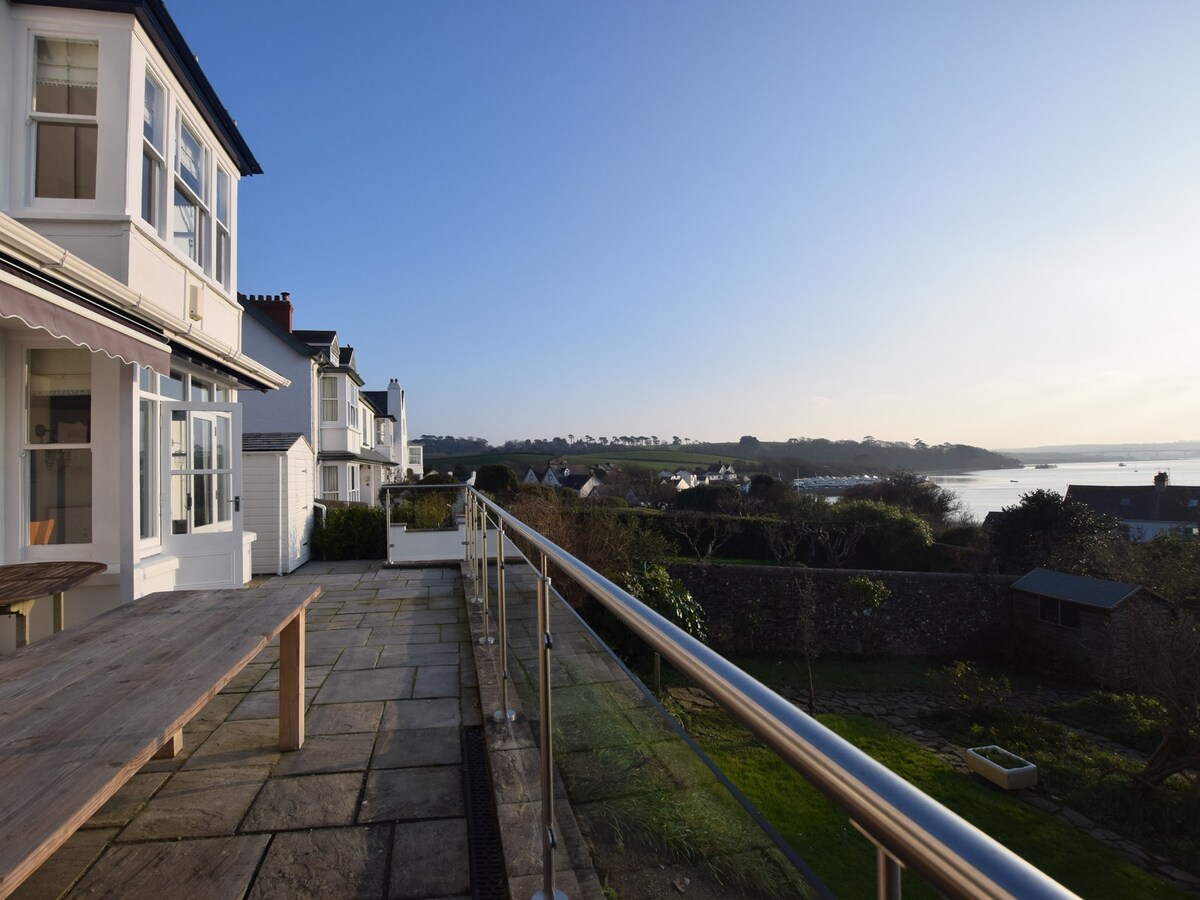 5 Bed in Instow (47687)