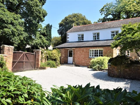 4 Bed in Truro (75546)