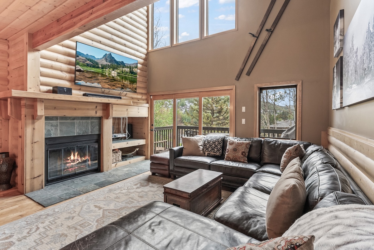 Deer Valley Luxury 3 BR - Private Hot Tub -Views