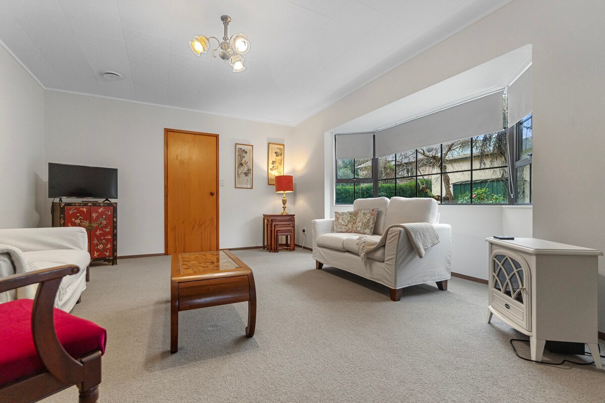 Central Comforts - Mount Eden Holiday Home