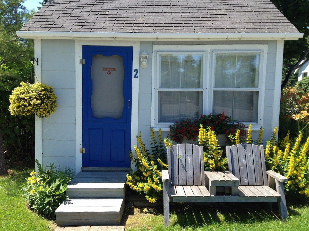 Isleview Cottage 2 - Detached, dog friendly!