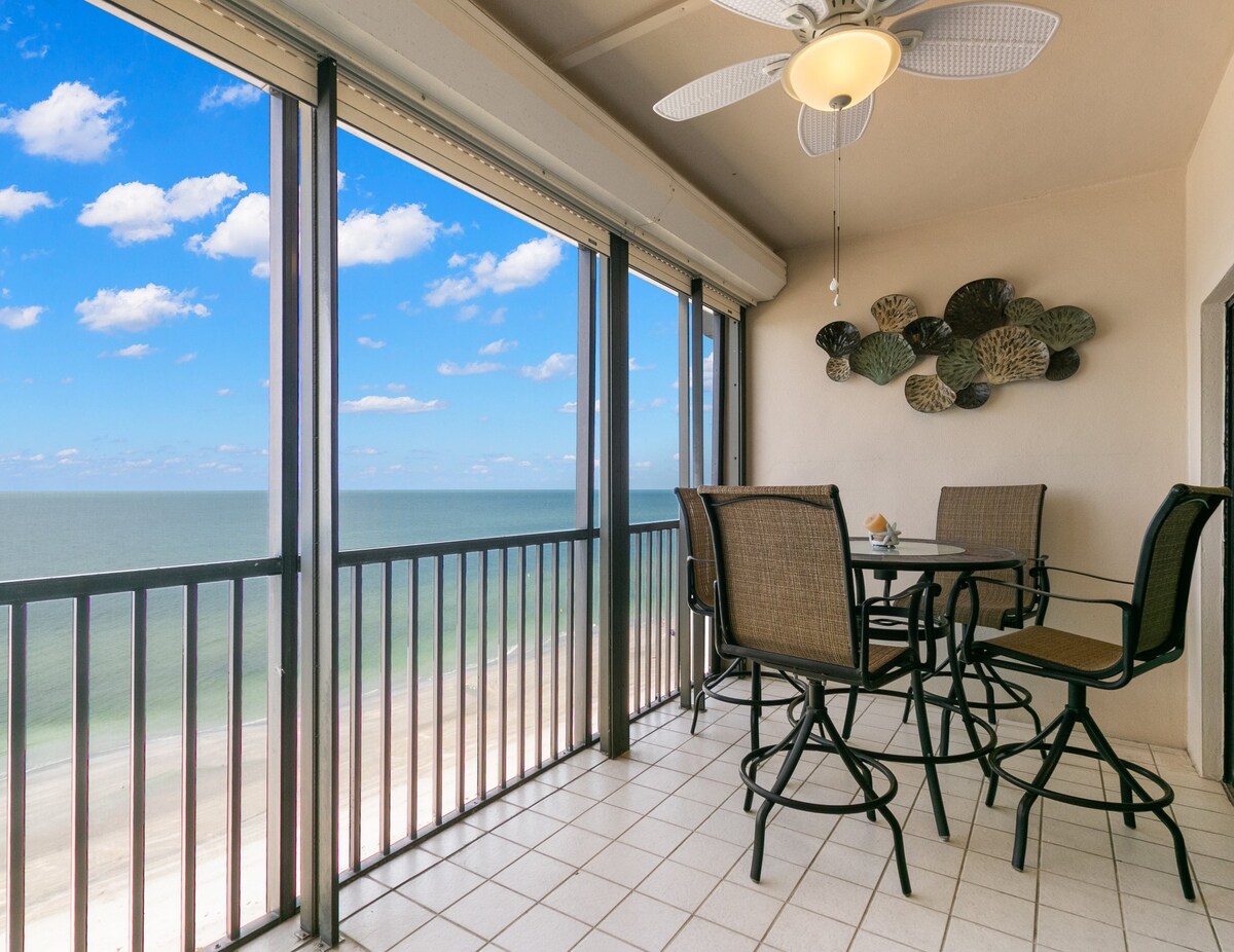 Reflections North 1105 | Beachfront, Pool!