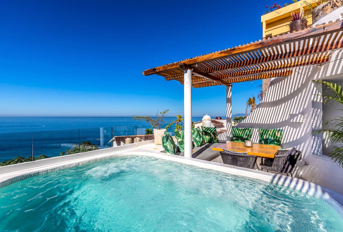 Casa Rosa! Mexico meets Greece with amazing Views!